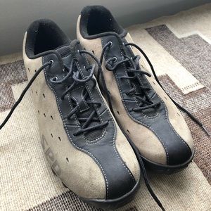 Size 12.5 Clipless Bike Shoes
